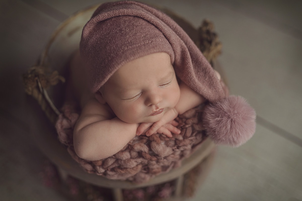 sesión newborn en la Línea de la Concepción